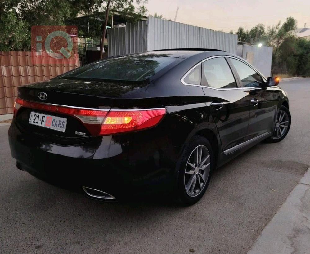 هیۆندای ازێرا